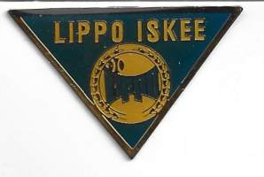 Lippo iskee pinssi  rintamerkki