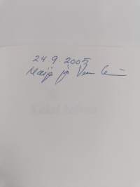 Kaksi koivua : Jumalan mahdollisuuksia heikkouden keskellä (signeerattu, ERINOMAINEN)