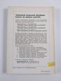 Teknilliseen kouluun pyrkivien opas- ja kertauskirja
