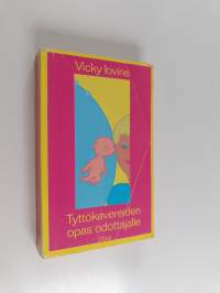 Tyttökavereiden opas odottajalle