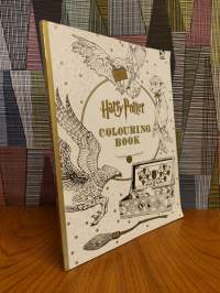 Harry Potter : Colouring Book