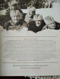 Ympyröiltä upseeriksi : RUK 90 vuotta 1920-2010