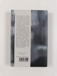 Julmat jumalat : Euripides Pellassa