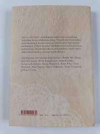 Isät ja tyttäret (signeerattu, tekijän omiste)