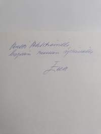 Herkullisia liharuokia (signeerattu, tekijän omiste)