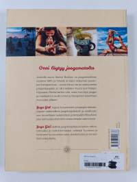 Yoga girl : löydä tasapaino ja elä täyttä elämää