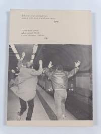 Elämän metrossa (signeerattu, tekijän omiste)