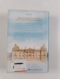 Cavendon Hall - Uuden ajan portailla