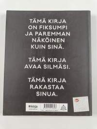 Tämä kirja rakastaa sinua