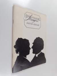 Entertaining strangers : a play for Dorchester
