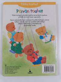 Pikku karhut : päivän touhut