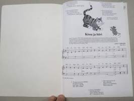 Rakkaimmat lastenlaulut - 150 koko perheen suosikkia - laulujen sanat