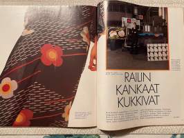 Me Naiset 1974 nro 34 ilmestynyt 23.8,1974, Nina ja Philip Marty, Pekka Räty, Raili Konttinen - kankaat kukkivat