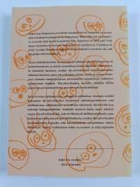 Lokatiivit lauseen semanttisessa tulkinnassa - ajan, omistajan, paikan ja tilan adverbiaalien keskinäiset suhteet suomen kielessä