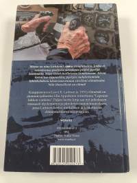 Siivet kantoivat : minun elämäni (signeerattu)
