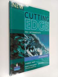 New cutting edge : Pre-intermediate : students&#039; book