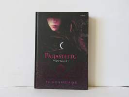 Paljastettu - Yön talo 11
