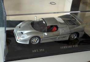 Detail Cars 1/43 Collection Platinum Series Art 392 Ferrari F 5.50 1995 Coupe - pienoismalli käyttämätön alkuperäisessä pakkauksessa