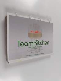 TeamKitchen : keittokirja vol 2 = TeamKitchen : kokbok vol 2