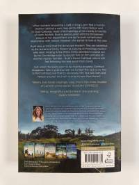 The last remains : a Dr Ruth Galloway mystery
