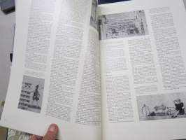The Ashkenazi Haggadah -faksimile ja selitystekstit; Neuvostojuutalaisten Liiton puheenjohtajan (Morris Abram) omisteella Suomen hallitukselle ja kansalle, 26.5.1988