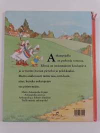 Ankanpoika menee kouluun