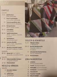 Suuri Käsityö 2012 nr 10, Jonna Jylhän vanhojentanssipuku, Minni f.Ronyan usvaniittyjen mekko, kahvipusseista iltalaukku, ranne- ja korvakorut, kaava-arkki