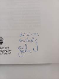 Kotitaloudet ja energia vuonna 2015 (tekijän omiste, signeerattu)
