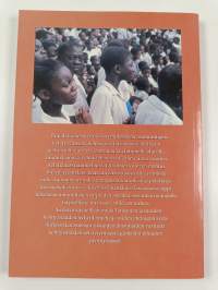 Karibu Tanzania (signeerattu, tekijän omiste)