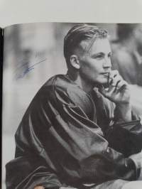 Aloituskiekko (signeerattu)