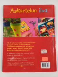 Askartelun iloa : yli 40 hauskaa käsityötä lapsille