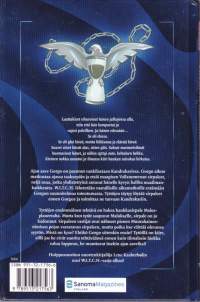 Witch - Ajan verkko I: Kivinen haukka, 2004