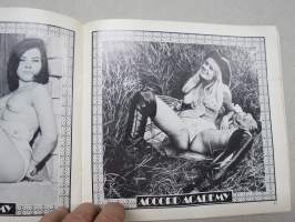 Accord vol 2 nr 8 -aikuisviihdelehti / adult graphics magazine