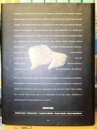 Ihmisen suku 1-5, 1993-95. 1. Ensimmäiset ihmiset. 2. Kivikauden ihmiset. 3. Etruskeista viikinkeihin. 4. Mayoista maoreihin. 5. Nykyiset alkuperäiskansat