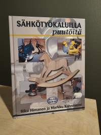 Sähkötyökaluilla puutöitä