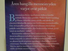 Lumen uhrit / Laakson varjo / Kylmäävä kosto