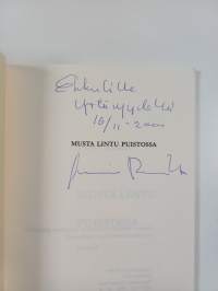 Musta lintu puistossa : runoja (signeerattu, tekijän omiste)