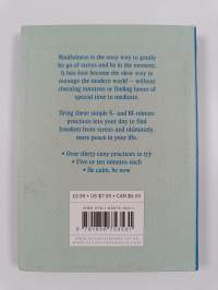 Little Book of Mindfulness : 10 minutes a day to less stress, more peace