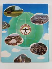 Living in the environment : a sourcebook for environmental education