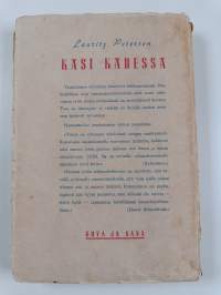 Käsi kädessä