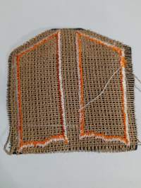 Kauluslaatta