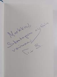 Strateginen ajattelu (signeerattu, tekijän omiste)