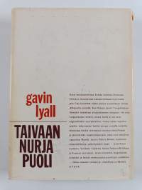 Taivaan nurja puoli : seikkailuromaani