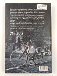 Yövieras