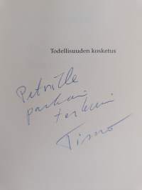 Todellisuuden kosketus (signeerattu, tekijän omiste)