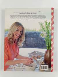 Australia&#039;s Favourite Recipes - Cherished Family Recipes from Around the Country