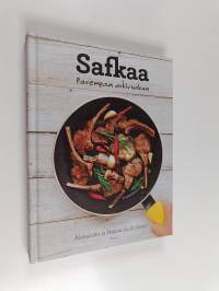 Safkaa : parempaa arkiruokaa