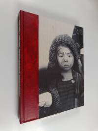 Hiroshima-Nagasaki : a pictorial record of the atomic destruction