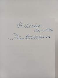 Porin suomalainen yhteislyseo : 70 muistojen vuotta : 1926-1996 (signeerattu, tekijän omiste)