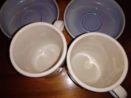 Iso-Pahkala 2 x muki + 2 x lautanen